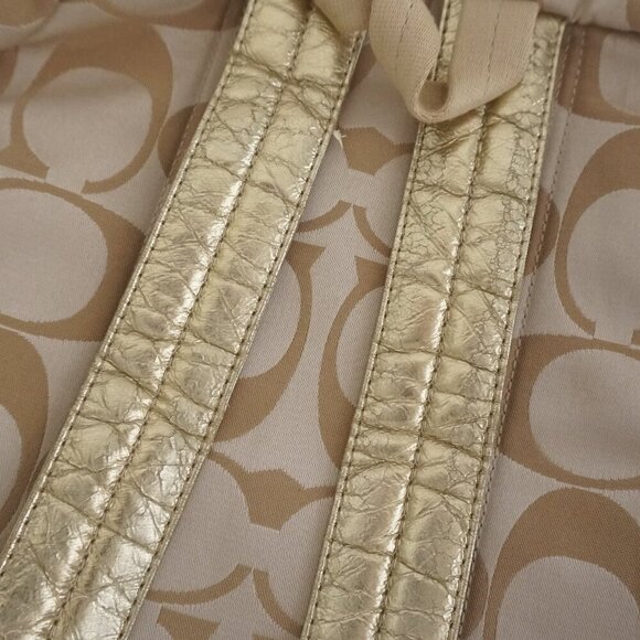 Coach Signature Poppy Appliqué Rare Limited Edition Backpack - Picture 11 of 15